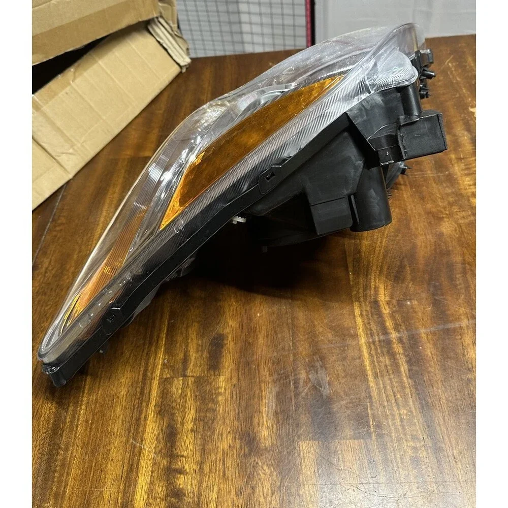 Car Headlight Assembly 12V Replacement Lamp Housing Auto Light